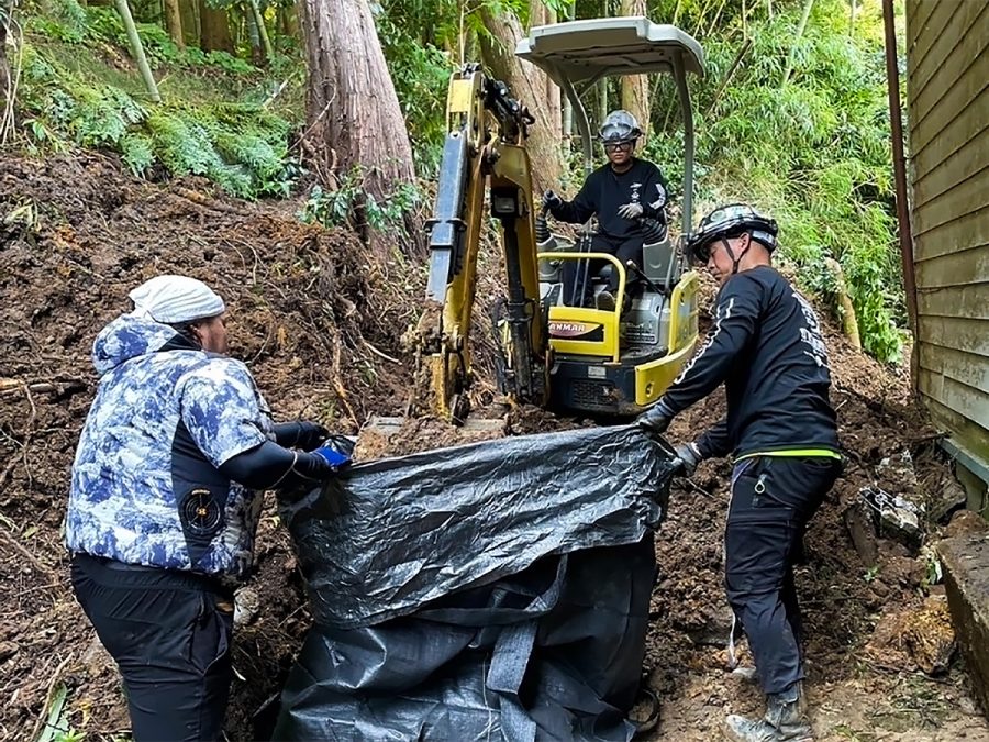 復興支援をともにする仲間達<br><span style="font-size:0.7em">– RAT –</span>